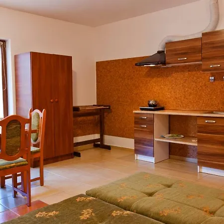 民宿 Reda 斯维诺乌伊希切